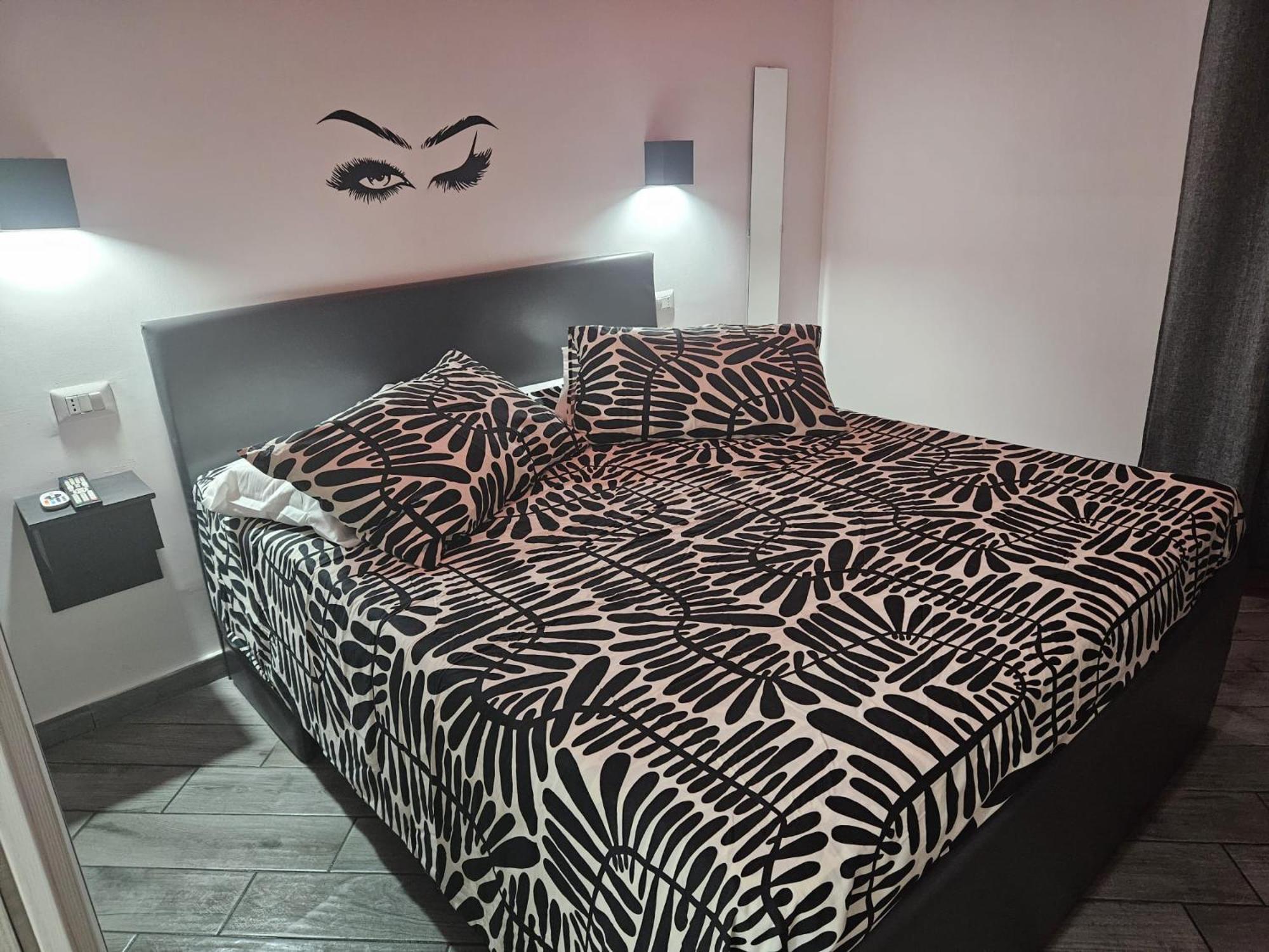 Isabel Home Неаполь Екстер'єр фото